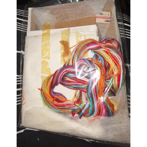 VTG SUNSET Counted Cross Stitch Kit Baby Christmas 5x7 Frame Multi-color Unopene - Picture 3 of 3